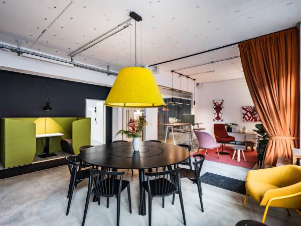 Schreibtischplatz in Berlin (Kreuzberg) – Kreatives Loft in offener Bürogemeinschaft in Berlin-Kreuzberg — Bild 4