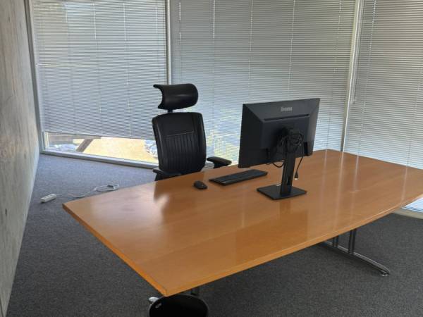 Modernes Einzelbüro in Pliezhausen — Bild 3