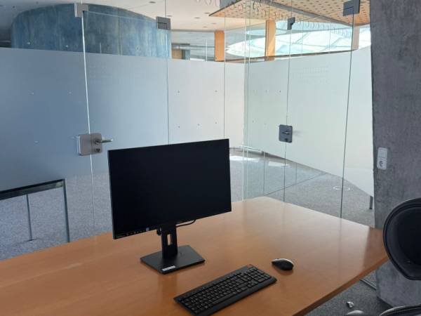Modernes Einzelbüro in Pliezhausen — Bild 1