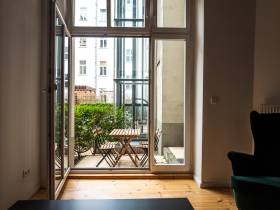 Plug & Play Büro für 10-20 Mitarbeiter am Helmholtzplatz