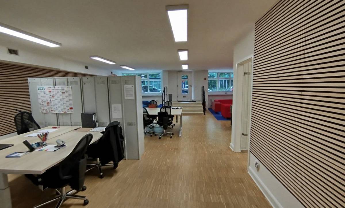 Helle & moderne Bürogemeinschaft im Herzen von Hamburg-Altstadt