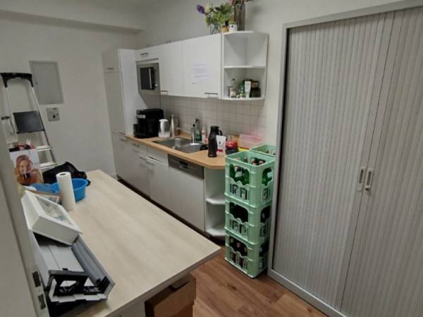 Abschließbares Büro in Hamburg (Altstadt) – Helle & moderne Bürogemeinschaft im Herzen von Hamburg-Altstadt — Bild 8
