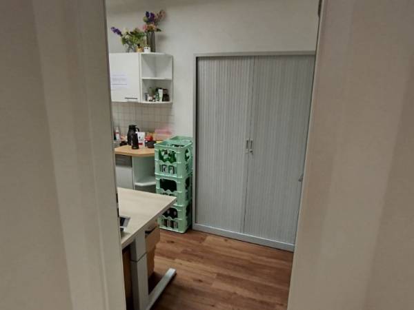 Abschließbares Büro in Hamburg (Altstadt) – Helle & moderne Bürogemeinschaft im Herzen von Hamburg-Altstadt — Bild 7