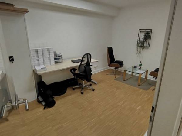Abschließbares Büro in Hamburg (Altstadt) – Helle & moderne Bürogemeinschaft im Herzen von Hamburg-Altstadt — Bild 4