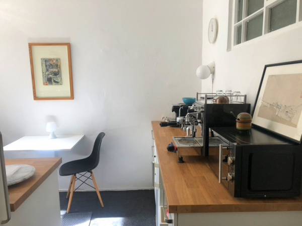 Arbeitsplätze in unserem schönen großen Altbaubüro im 7 Bezirk in Wien — Bild 6