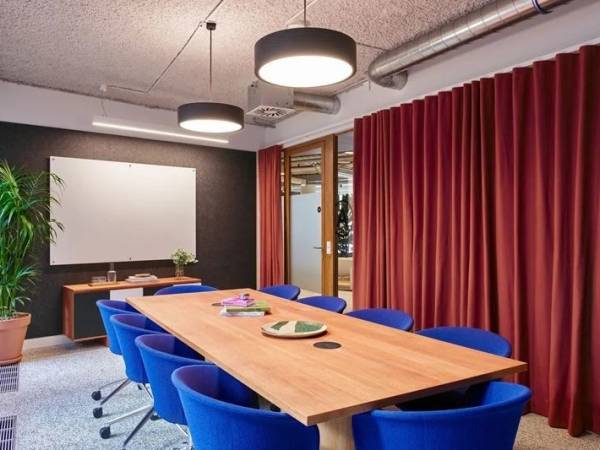 Moderner Coworking Space & Büros in Köln Altstadt-Süd — Bild 4