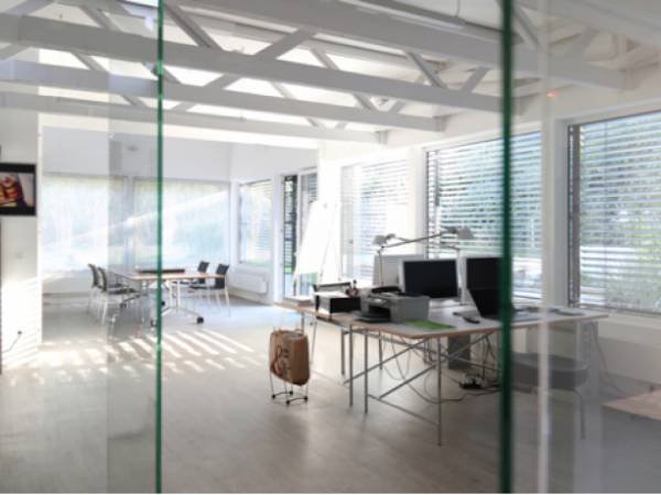 Moderne Coworking-Arbeitsplätze in Bielefeld Innenstadt — Bild 3