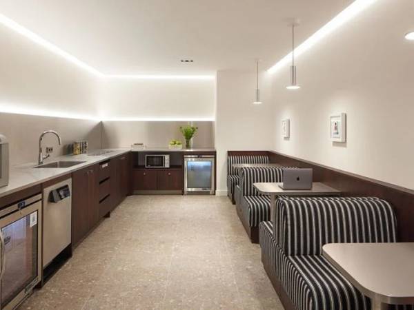 Moderner Coworking Space & Flexible Büros in Hamburg-Neustadt — Bild 8