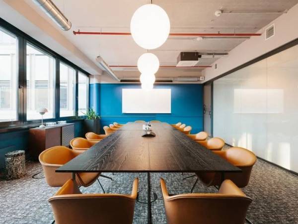 Moderne Büros und Coworking in Hamburg Neustadt mit Elbblick — Bild 3