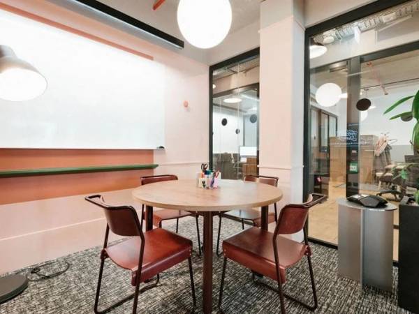 Moderne Büros und Coworking in Hamburg Neustadt mit Elbblick — Bild 8
