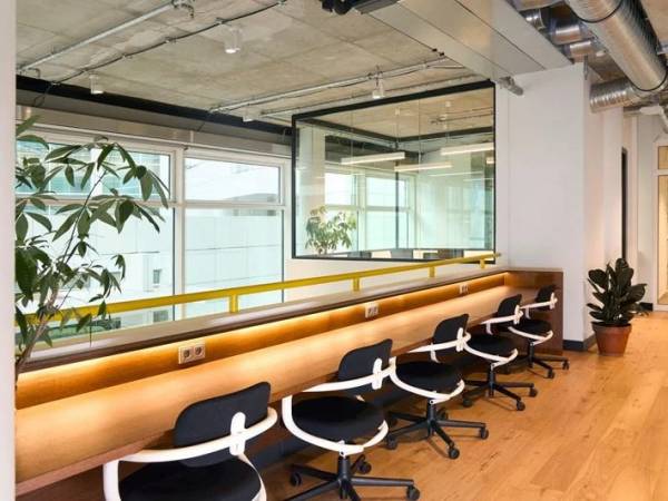 Lichtdurchfluteter Coworking Space in München-Maxvorstadt — Bild 5