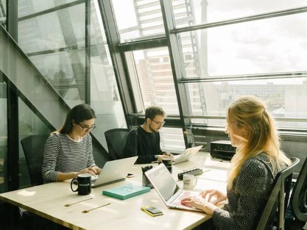 Moderne flexible Büros & Coworking am pulsierenden Hackeschen Markt, — Bild 1