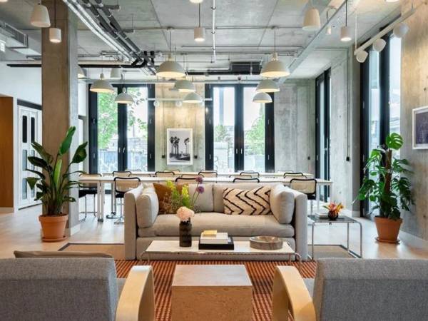 Moderne Büros & Coworking in Berlin-Mitte mit Alexanderplatz-Blick — Bild 3