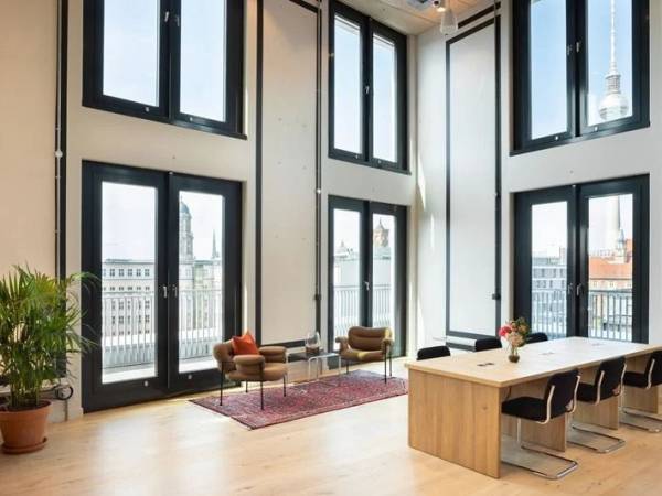 Moderne Büros & Coworking in Berlin-Mitte mit Alexanderplatz-Blick — Bild 4
