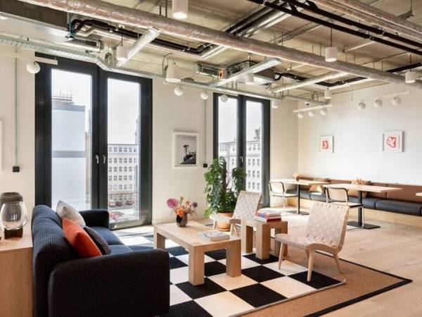 Moderne Büros & Coworking in Berlin-Mitte mit Alexanderplatz-Blick — Bild 5