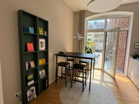 Schreibtischplatz in kleiner Bürogemeinschaft mieten