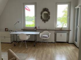 Einzigartiger Rheinblick! Coaching- oder Büro Raum All-in-Miete