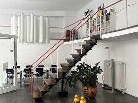 Arbeitsplätze mit Top-Ausstattung &  Zugang zu Meetingräumen