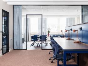 Flexibler Teamspace am Alexanderplatz – tageweise & monatlich buchbar