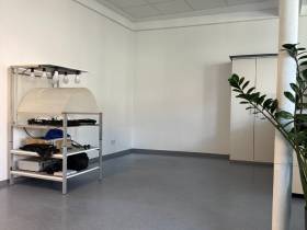Freies Büro in kreativer Bürogemeinschaft – individuell gestaltbar