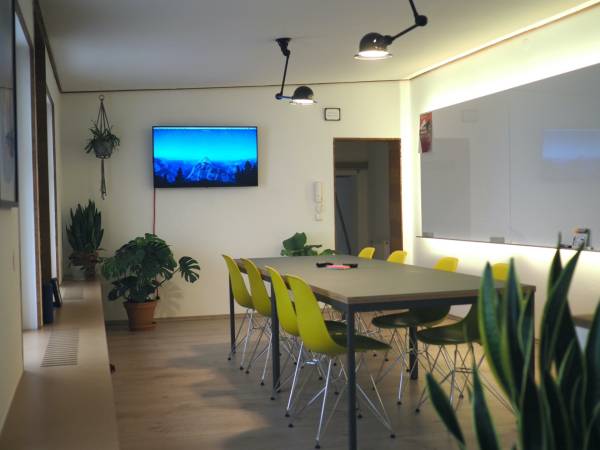 Bürofläche in Berlin (Kreuzberg) – Ruhige & kreative Bürofläche in einer Remise in Berlin-Kreuzberg — Bild 1