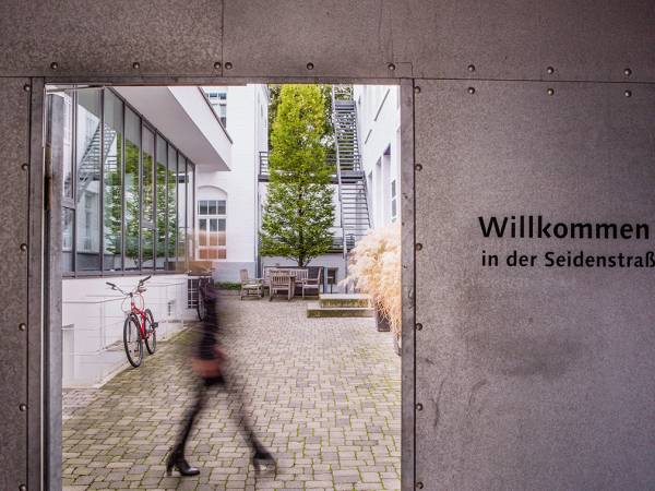 Kreativer Arbeitsplatz im Industrieloft in Stuttgart-West — Bild 5