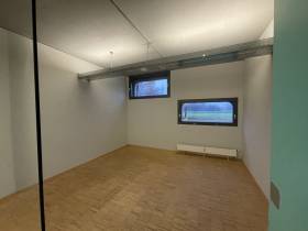 Flexible Arbeitsplätze in schickem Office