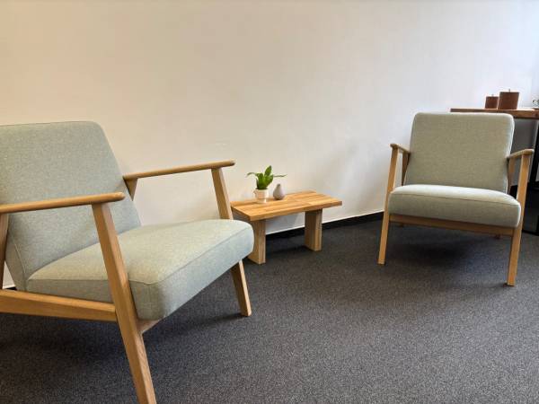 Heller, möblierter Büroraum in Bürogemeinschaft in Elmshorn — Bild 2
