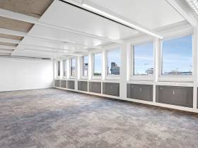 Gigantischer Blick, moderne Ausstattung, gute Anbindung