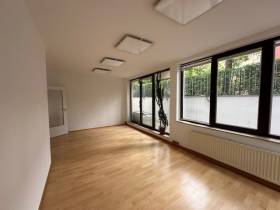 Büro Ideal für Berufseinsteiger, insbesondere Rechtsanwälte