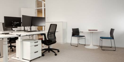 Moderne Büroplätze zur Untermiete – voll möbliert & Stellplatzoption