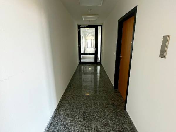 Büroeinheiten in exklusivem Bürogebäude — Bild 6