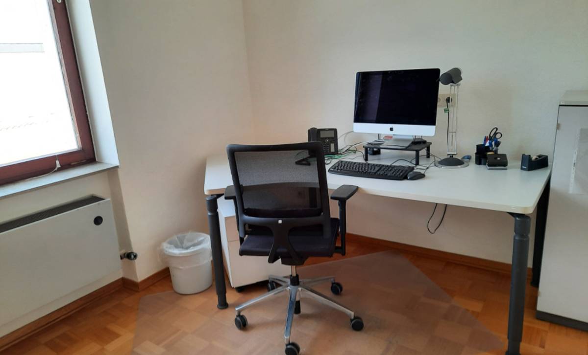 Heller Büroraum in Altbau-Bürogemeinschaft in Fulda-Neuenberg