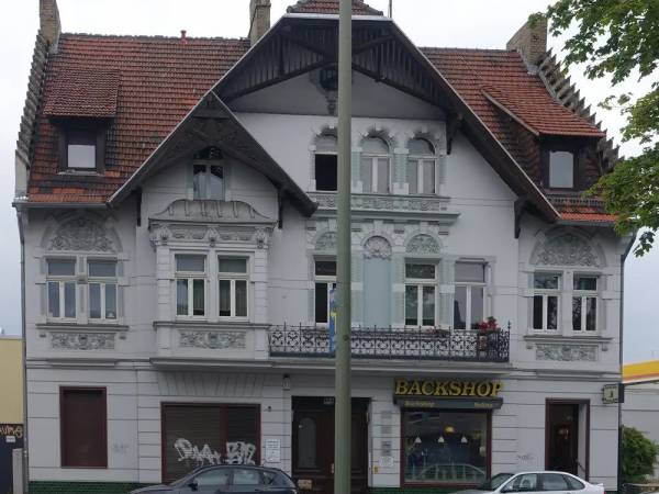 Helle Gewerbefläche im Altbau in Berlin-Reinickendorf — Bild 1