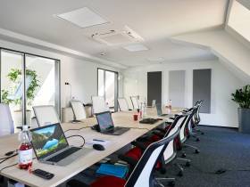 Großzügige Büromieteinheit mit CAT6-Verkabelung