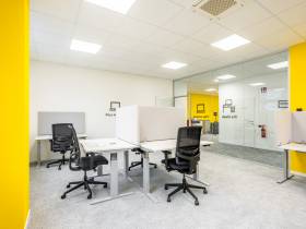 Top ausgestattete Arbeitsplätze am Bahnhof Amstetten