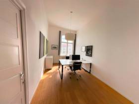 Charmantes Altbau-Büro am Bundesplatz
