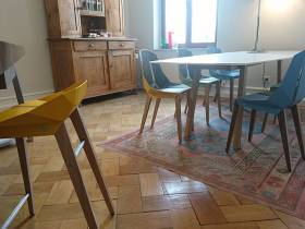 Dein privates Arbeitszimmer im Altbau – ruhig, stilvoll, flexibel