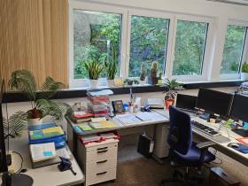 26 m² helles Büro in Ottobrunn – möbliert, gute Anbindung, sofort verfügbar