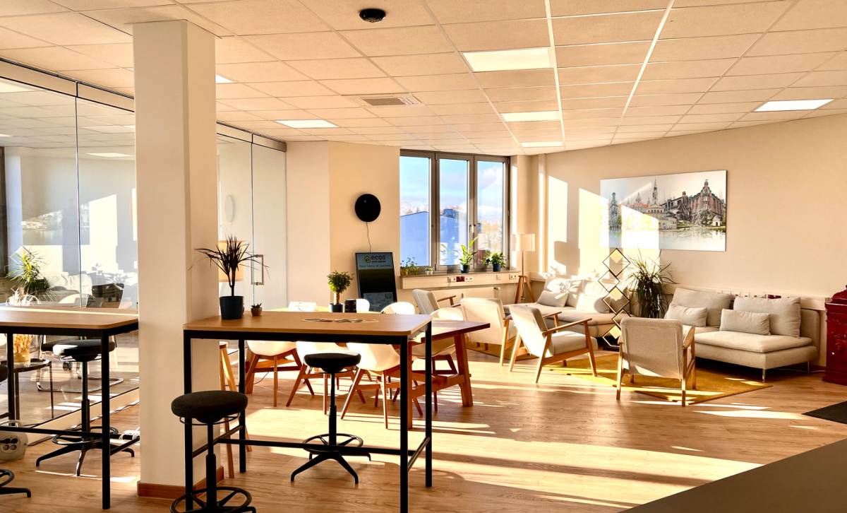 Fix Desk im Open Space