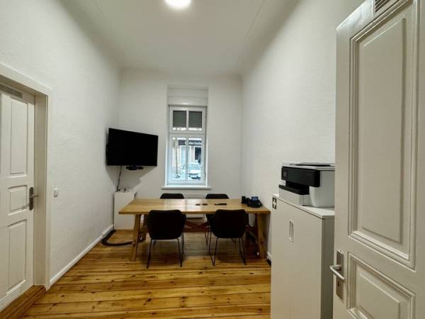 Schreibtischplatz in Berlin (Friedrichshain) – Helle und moderne Bürogemeinschaft in Berlin-Friedrichshain — Bild 3