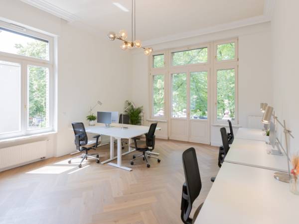 Historische Altbauvilla mit modernen Büros & Coworking in — Bild 5