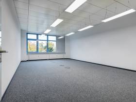 Renovierte Bürofläche bezugsfrei nach Absprache
