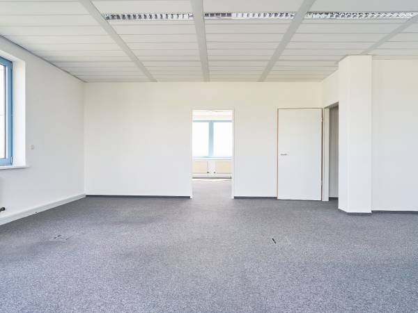Verschiedene Bürolösungen in Mainz — Bild 4