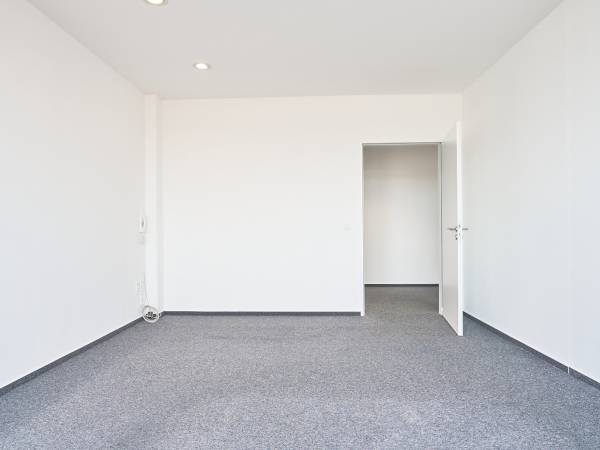 Verschiedene Bürolösungen in Mainz — Bild 5