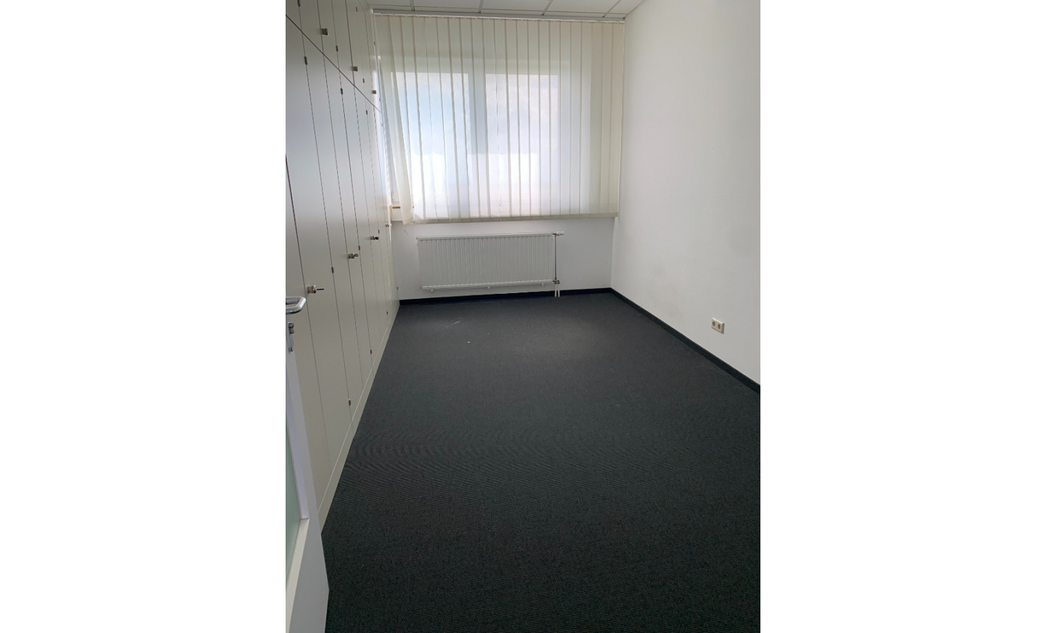 Arbeitsplatz Röntgenstraße Frankfurt am Main Bergen-Enkheim