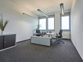 Bürofläche mit Laminatboden