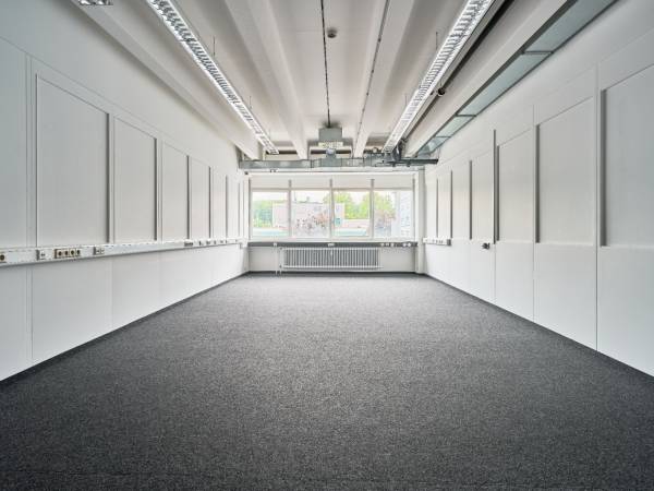 Büroeinheit im Industrial Style & Produktionshalle — Bild 6