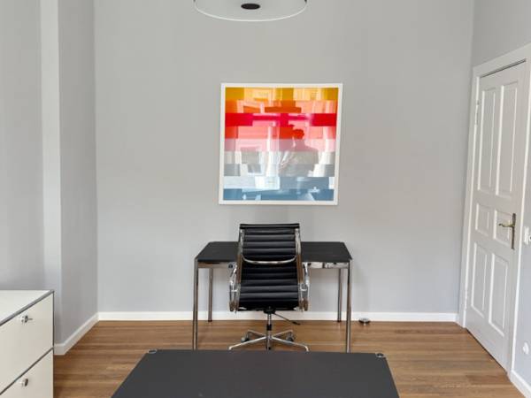 Abschließbares Büro in Berlin (Mitte) – Stilvoller Büroraum in lebendiger Bürogemeinschaft in Berlin-Mitte — Bild 1