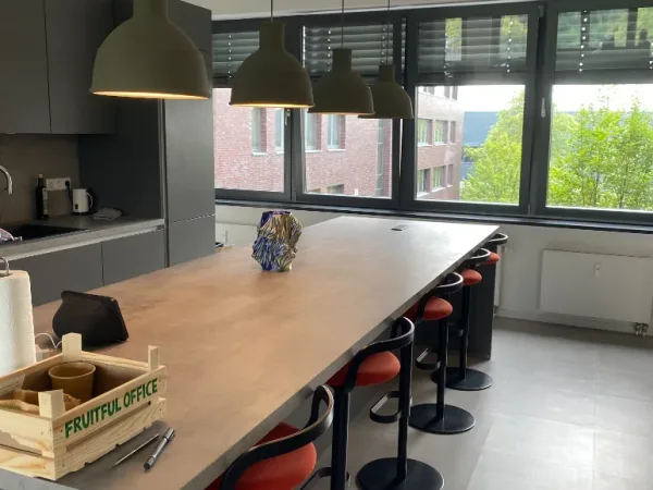 Schreibtischplatz in Hannover (Brink - Hafen) – Schreibtischplatz in Bürogemeinschaft mit Showroom in Hannover-Brink — Bild 7